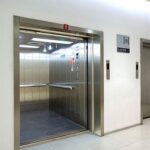Thang máy tải hàng 1 tấn