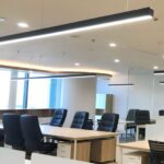 Hình ảnh xe tải được trang trí hình hộp chữ nhật đẹp mắt