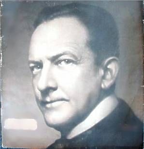 Giáo sư Henry Fischel - người được cho là “cha đẻ” của bài đánh giá.