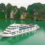 Du thuyền Ambassador Hạ Long 500 khách