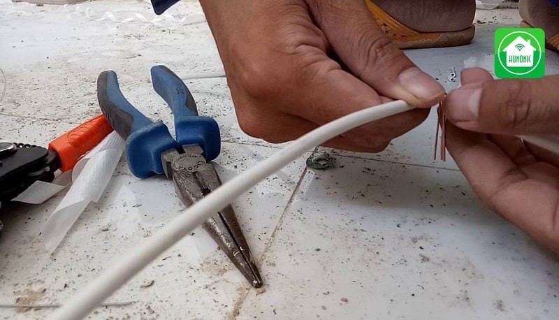 Các dụng cụ cần thiết cho việc nối và cách điện dây điện
