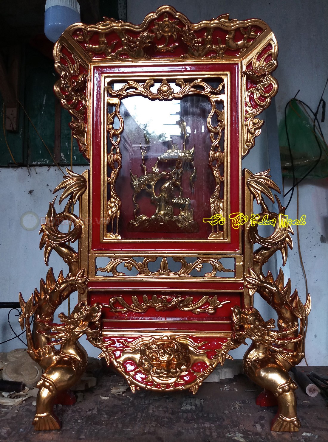 Lựa chọn giá gương thờ tại địa chỉ uy tín