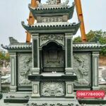 Lăng mộ đá xanh rêu nguyên khối chạm khắc hoa văn tinh xảo