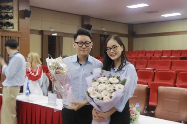 Đối diện với khó khăn là cách làm của những người dũng cảm ảnh 2
