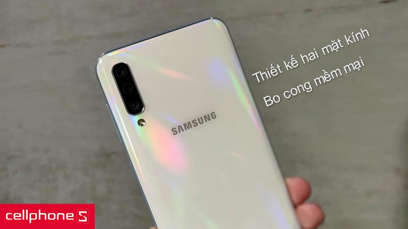 Đánh giá chi tiết thiết kế và màn hình của Samsung A70