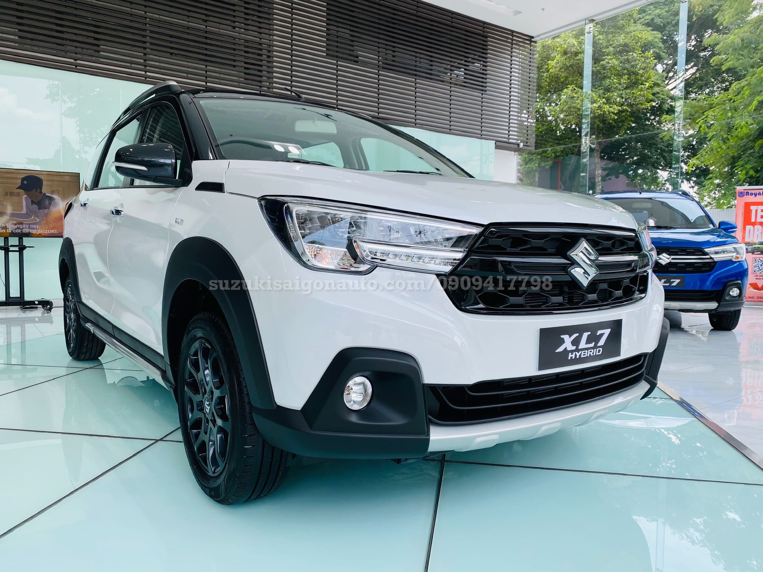 Suzuki XL7 với thiết kế mạnh mẽ và hiện đại