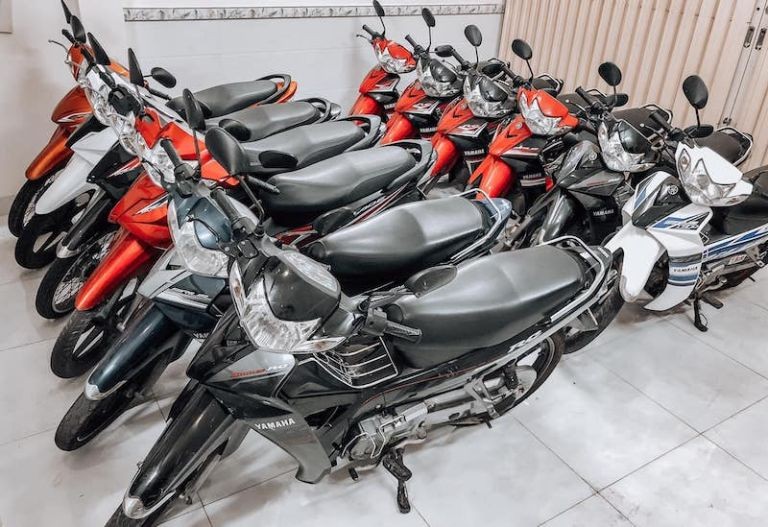 Thuê xe máy Chị Hà