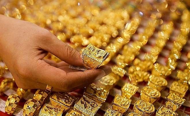 Có nên đầu tư vàng 680