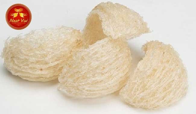 Tổ yến tinh chế có giá thành cao nhất, tiện lợi khi sử dụng.