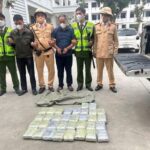 Nghi phạm Mùa Bá Vừ bị bắt giữ cùng tang vật ma túy, thể hiện quy mô lớn của đường dây