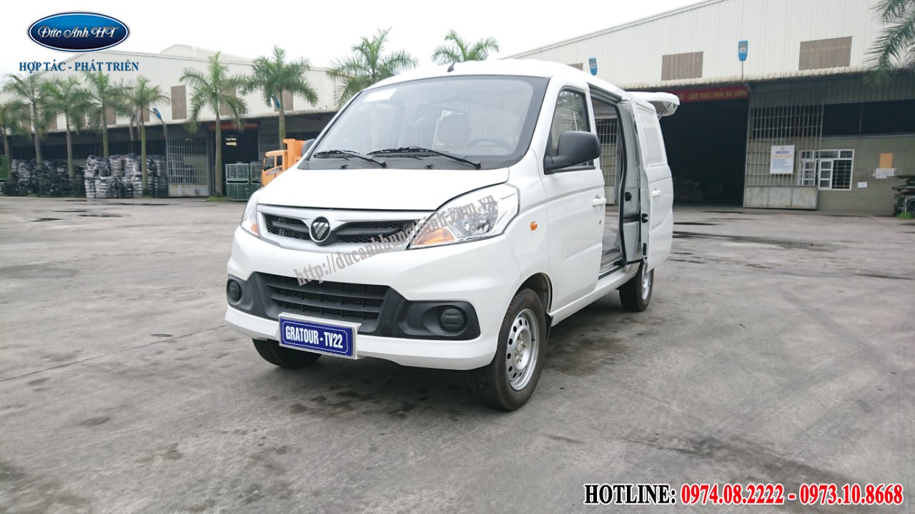 Hình ảnh ngoại thất xe tải van Foton 5 chỗ với thiết kế đầu xe và lưới tản nhiệt