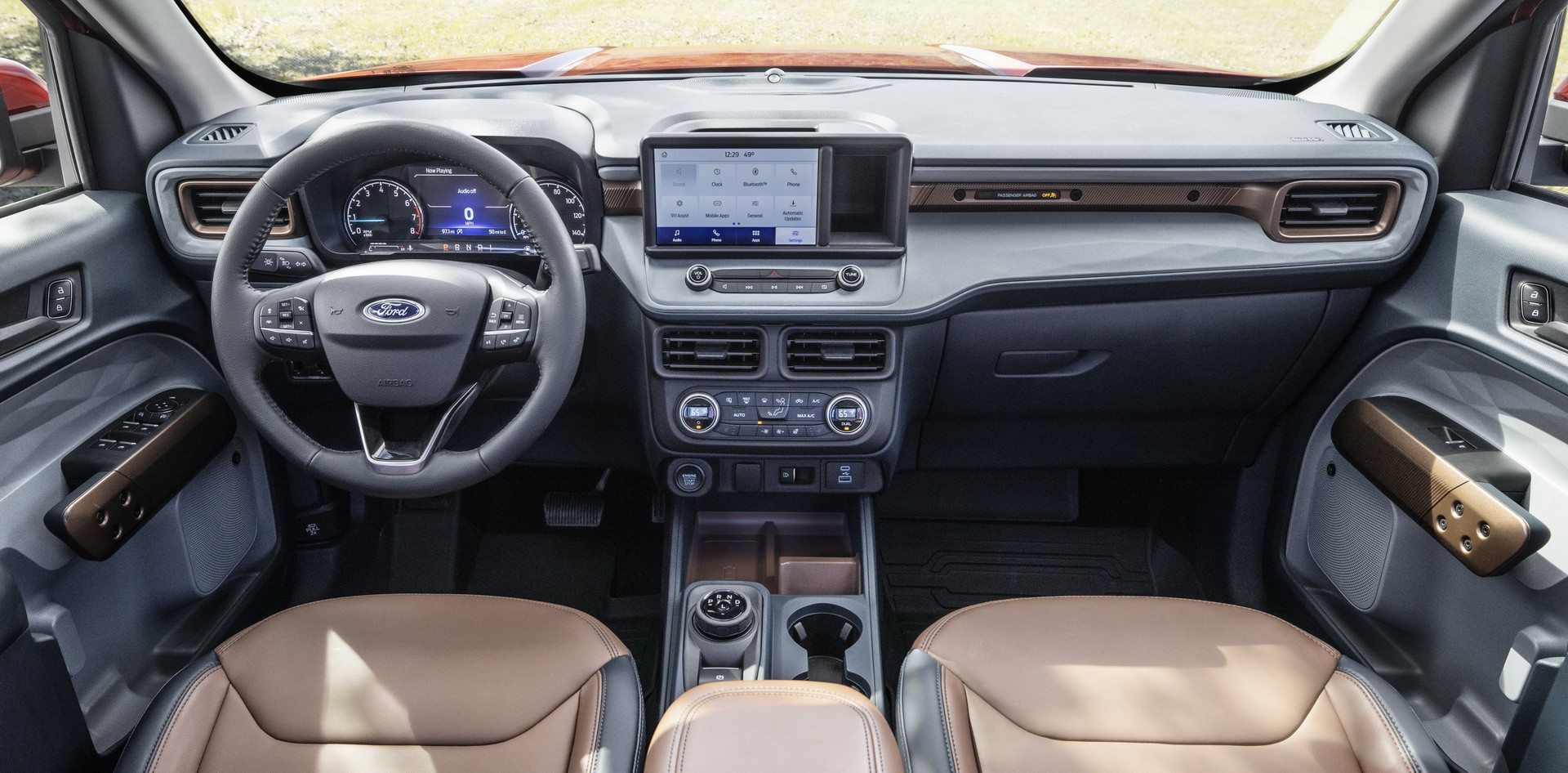 Nội thất tiện nghi của Ford Maverick