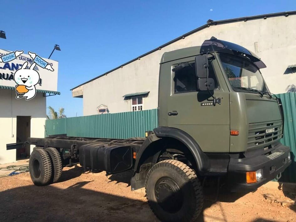 Xe cơ sở Kamaz 43265 4x4 chassis chất lượng cao
