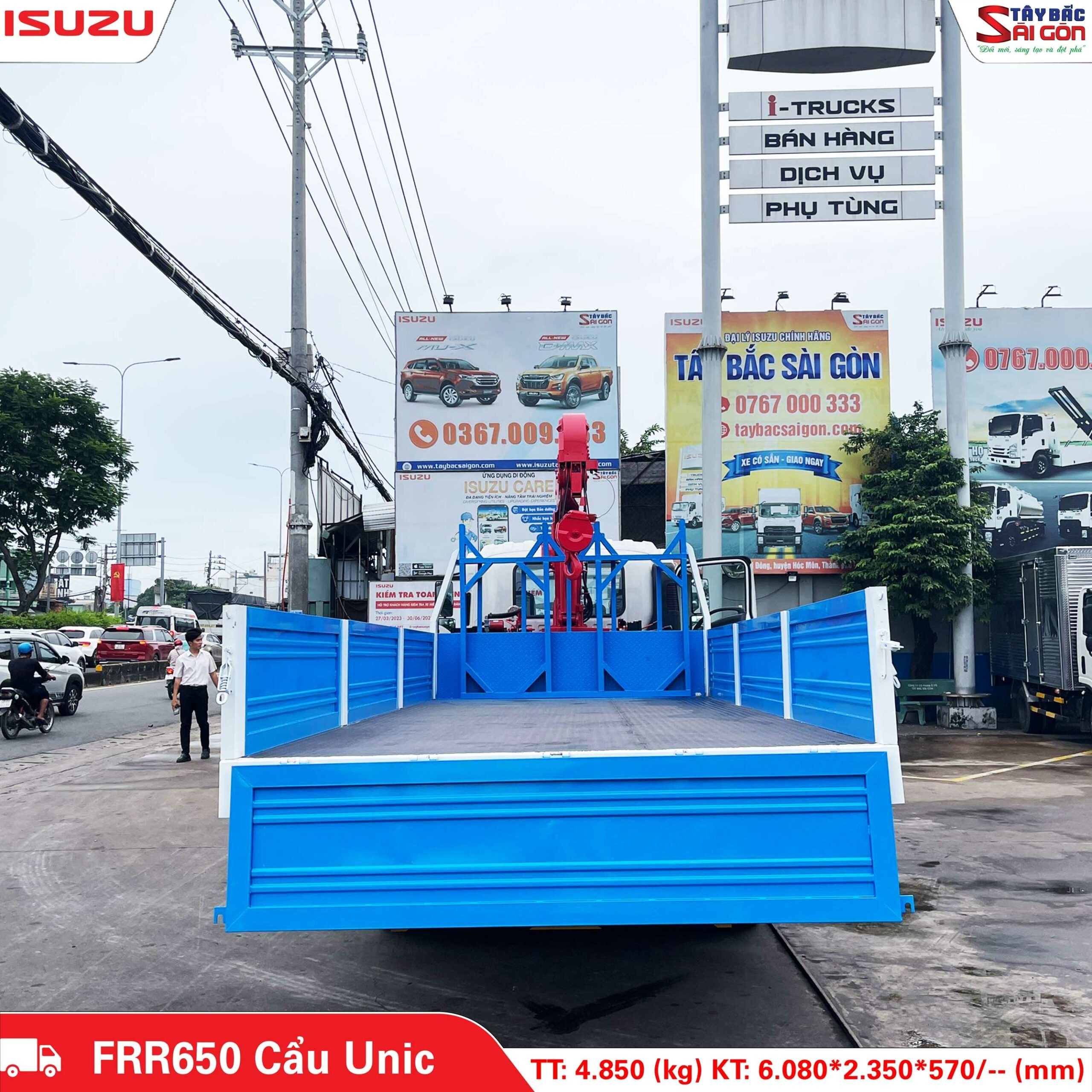 alt text: Thùng xe tải Isuzu FRR650