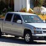 Xe bán tải Chevrolet Colorado 2010 màu bạc, một lựa chọn xe bán tải cũ chi phí bảo dưỡng thấp, phù hợp cho người dùng Việt Nam.