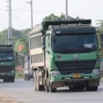 alt: Đại biểu Quốc hội chất vấn về vấn đề xe quá tải