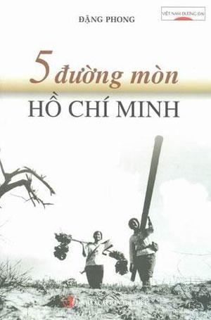 Hình ảnh hai nữ chiến sĩ Trung đoàn 671, Đường ống binh trạm 14 lắp đặt đường ống xăng dầu qua trọng điểm Phu La Nhích năm 1972.