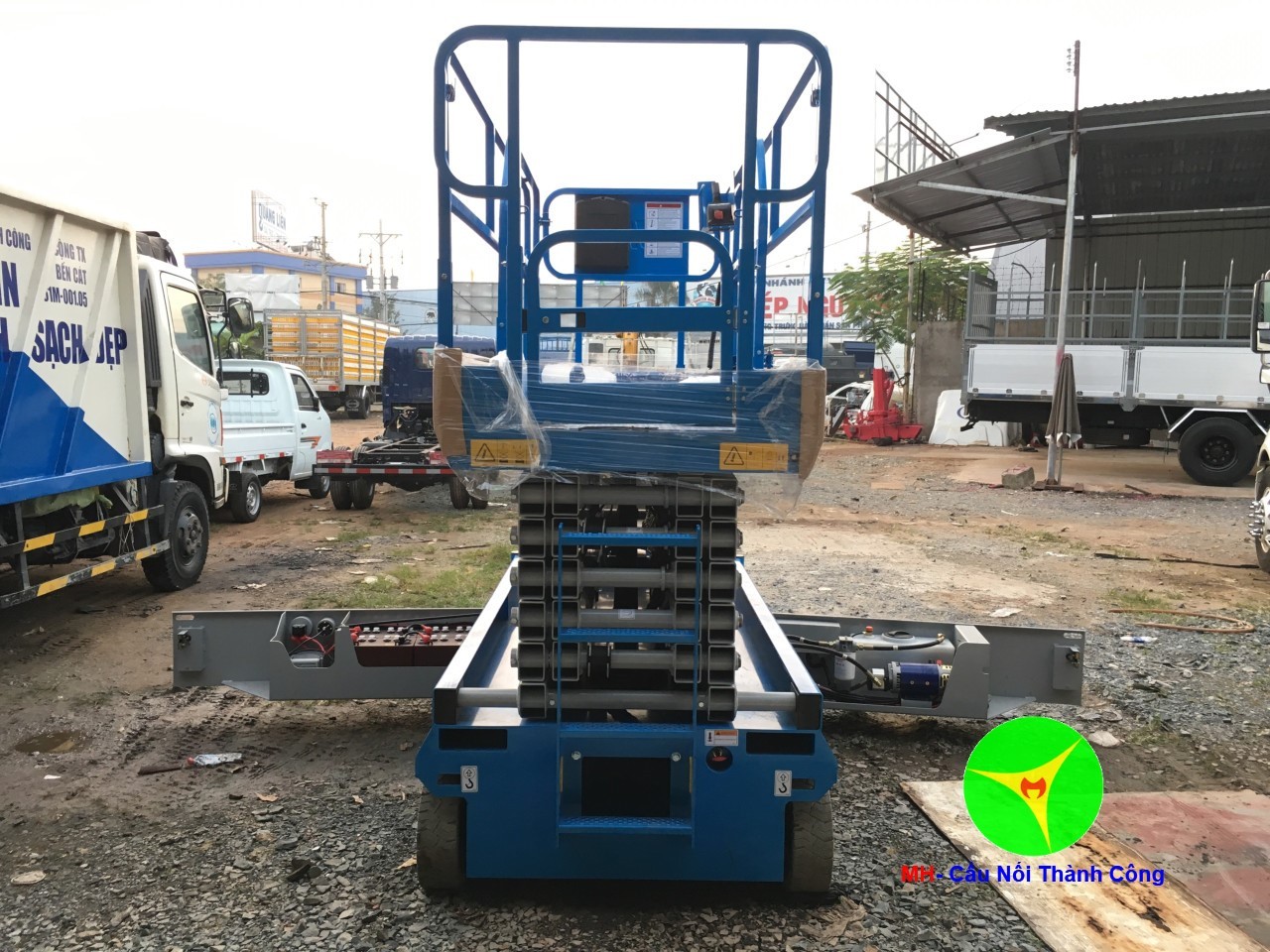 Xe nâng người