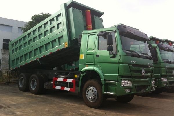 Xe tải Howo mạnh mẽ và bền bỉ, lựa chọn hàng đầu cho vận tải