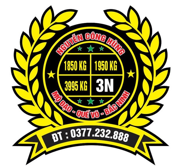 Hình ảnh cận cảnh logo cửa xe tải với đầy đủ thông tin theo quy định, làm nổi bật các chi tiết như tên đơn vị, số điện thoại và các thông số tải trọng
