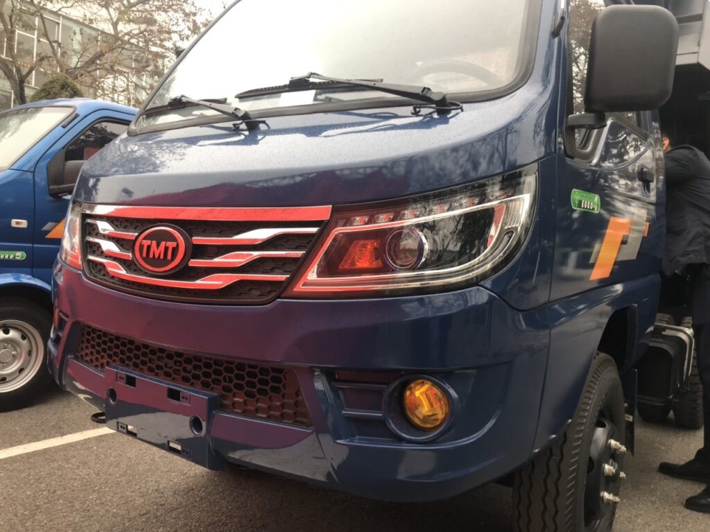 Ngoại thất xe tải TMT 1 tấn ZB5010D