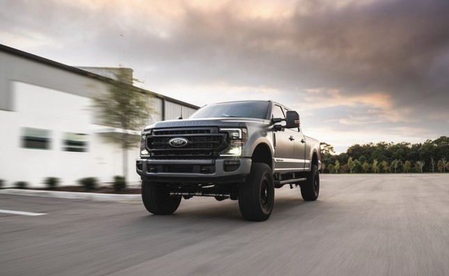 Ford F-250 2022 sức kéo hàng đầu phân khúc