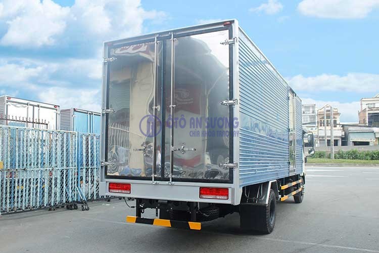 Hình ảnh xe tải Veam VT260 1t9 thùng 6m2