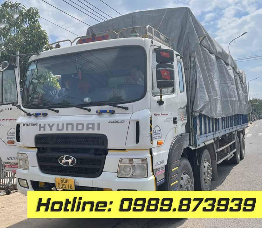 Hình ảnh xe tải Hyundai HD320 cũ đời 2009, phân khúc xe tải cũ giá rẻ, phù hợp cho nhu cầu vận tải nhất định