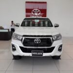 Bảng giá xe Toyota Hilux 2019 lăn bánh mới nhất - Cuộc chiến trong phân khúc xe bán tải - 1
