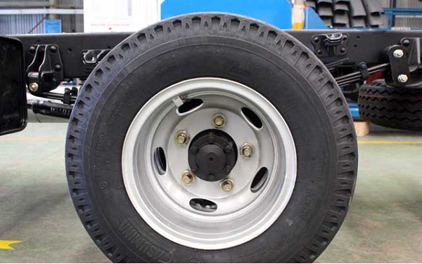 Roue de camion poids lourd