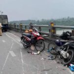 2 xe máy bị tai nạn trên cầu Thanh Trì