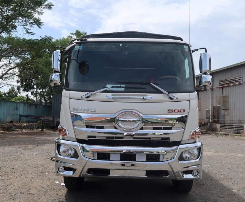 Cabin xe tải Hino FG 8 tấn thiết kế khí động học