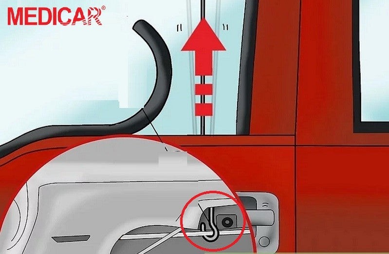 Cách mở cửa xe tải bằng thanh kim loại mỏng