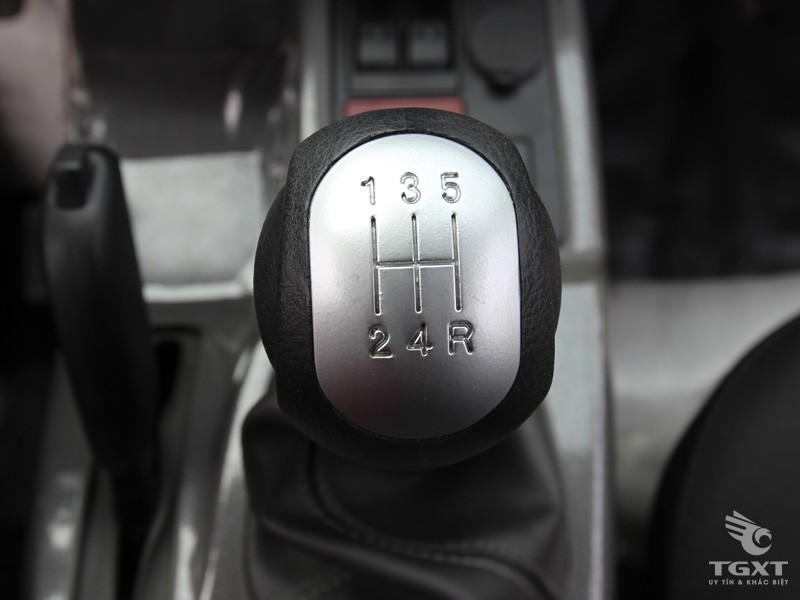 Cần gạt số xe tải Tata Super Ace 1T2 thùng kín cánh dơi