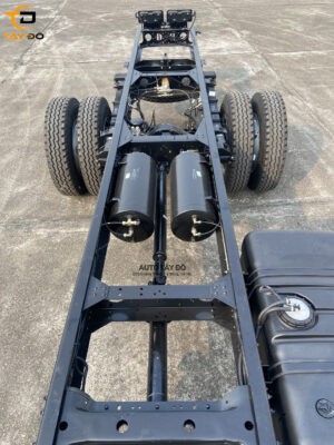 Chassis do camião đông vàng d8
