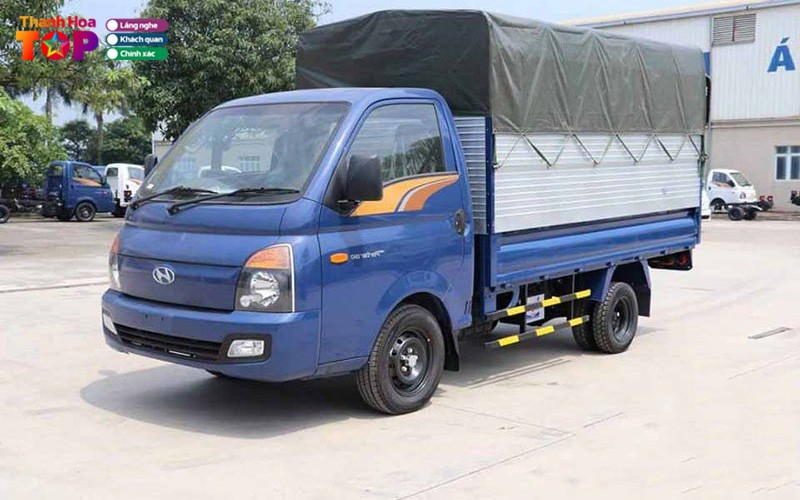 LKW vor dem Bürogebäude von Chuyen Nha Van Phong Thanh Hoa Thanhhoatoplist