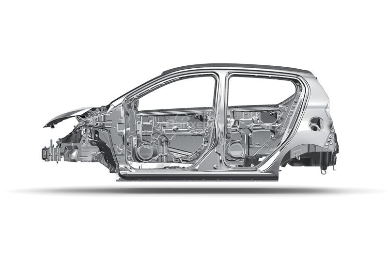 Daihatsu Mira e:S 2017 z innej perspektywy