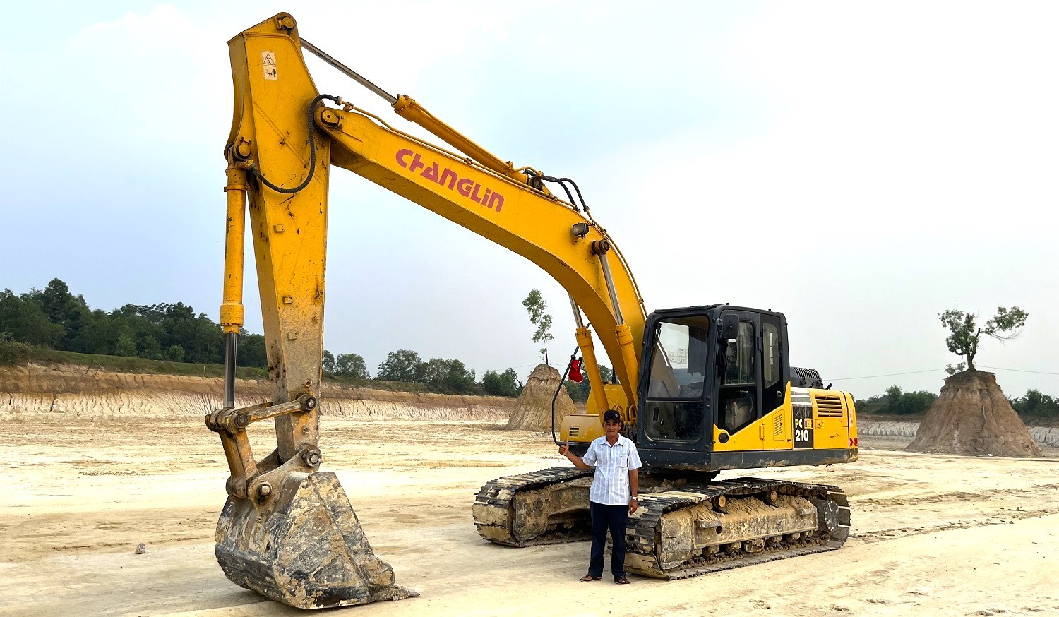 Đánh giá xe cuốc 09 liên doanh PC210-8 sau 8 năm sử dụng