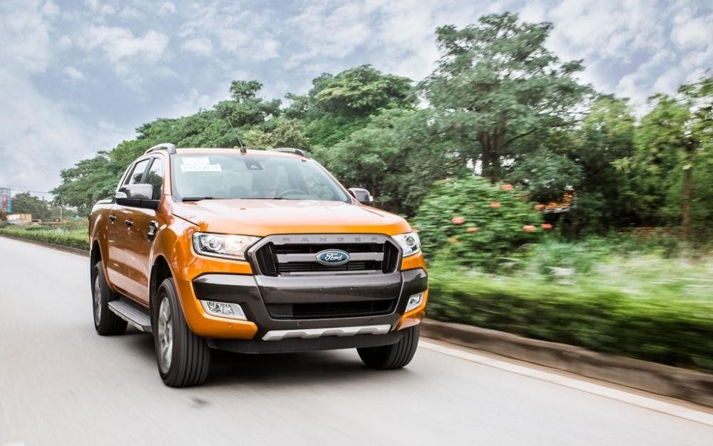 Ford Ranger Wildtrak 2018 màu cam