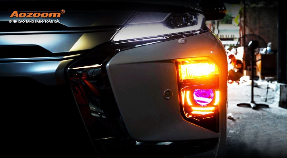 Luces bi LED modificadas para camioneta, mejorando la capacidad de iluminación y la apariencia moderna.