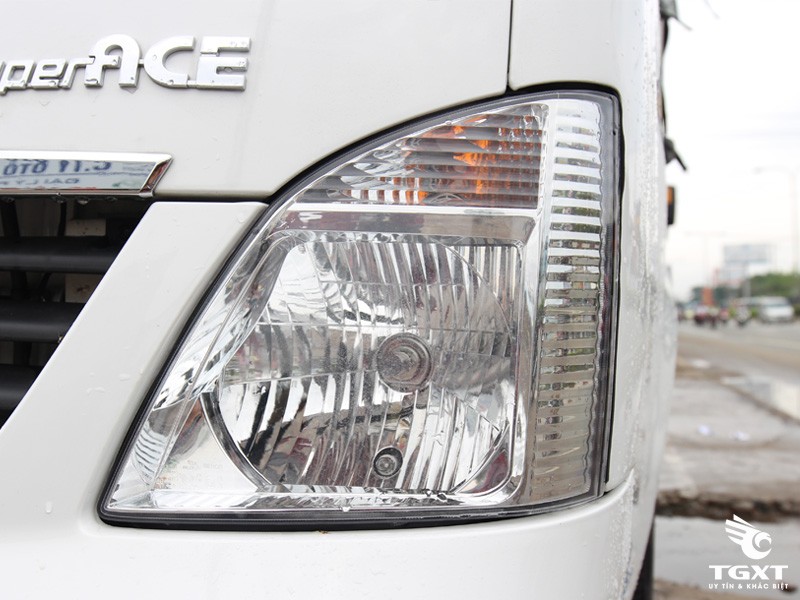 Cụm đèn pha halogen xe tải Tata Super Ace 1T2 thùng kín cánh dơi