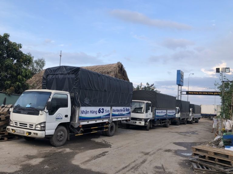Hệ thống xe tải vận chuyển hàng hóa Bắc Nam