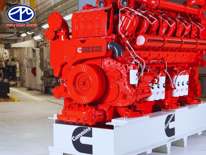 Động cơ Cummins mạnh mẽ và bền bỉ