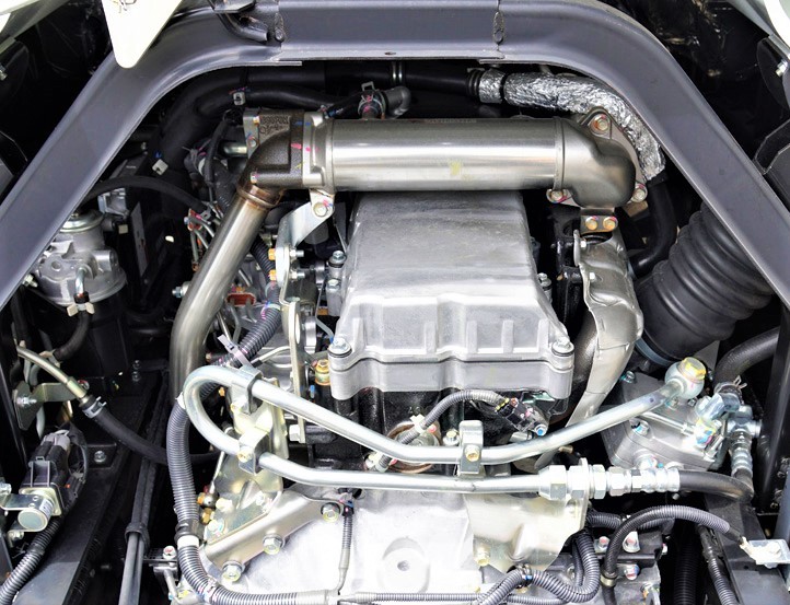 Motor van de Isuzu FVM Blue Power Vrachtwagen