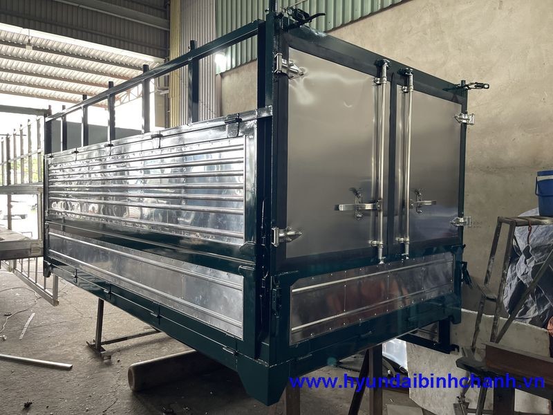 Fabricación de carrocerías para camiones Kia