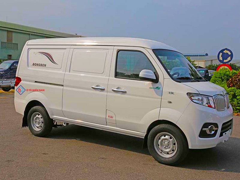 Xe tải van Dongben X30 2 chỗ màu trắng