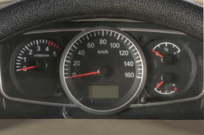 Daewoo dump truck trip information display
