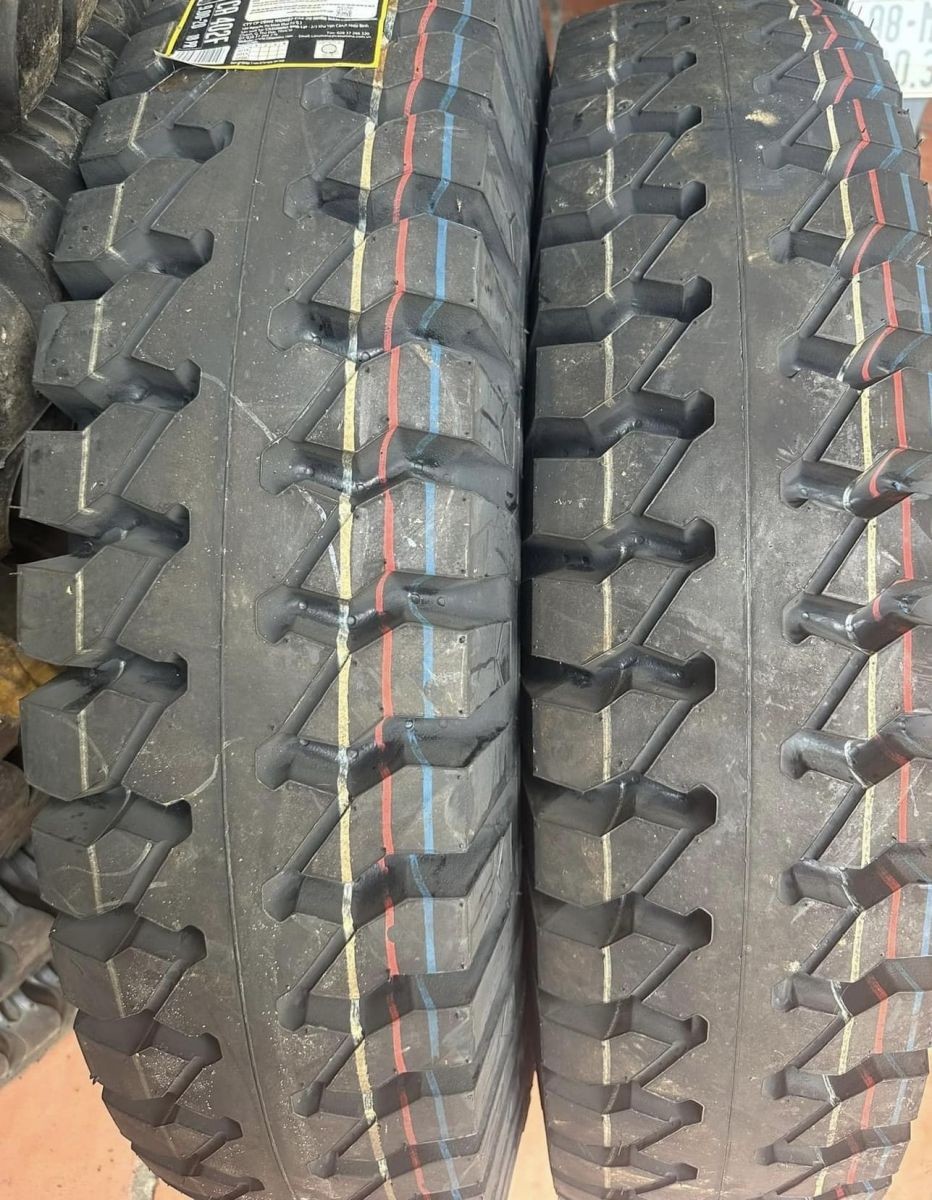 信頼できるトラック用リトレッドタイヤの購入場所 Cửu Long Thiên