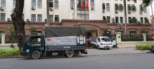 Vận chuyển hàng trong tòa nhà Quốc Hội