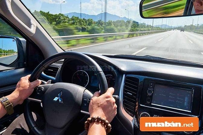 Yêu cầu đối với tài xế xe tải hạng C